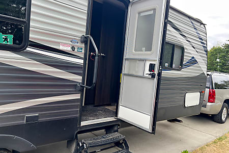 Travel trailer