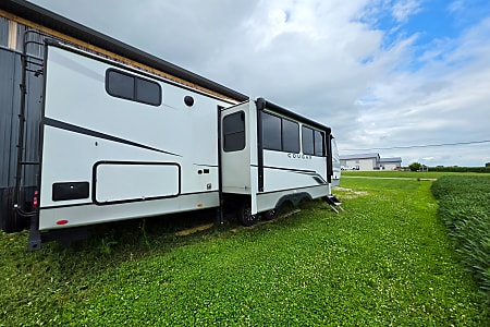 Travel trailer