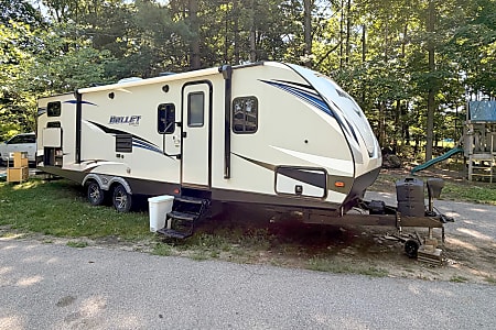 Travel trailer