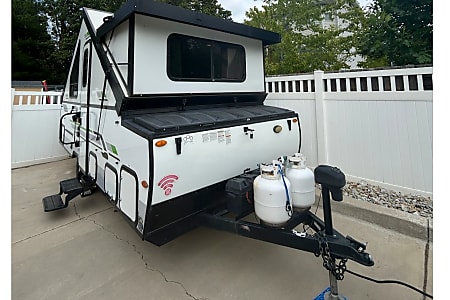 Folding trailer