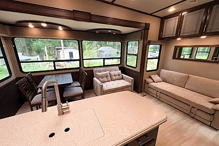 Fifth-wheel