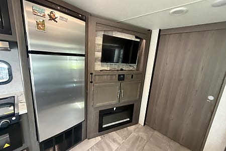 Travel trailer