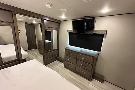 Fifth-wheel