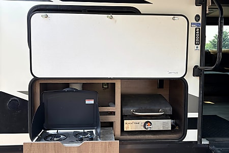 Travel trailer
