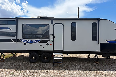 Toy hauler