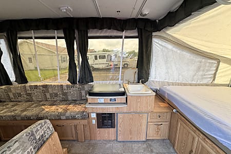 Folding trailer