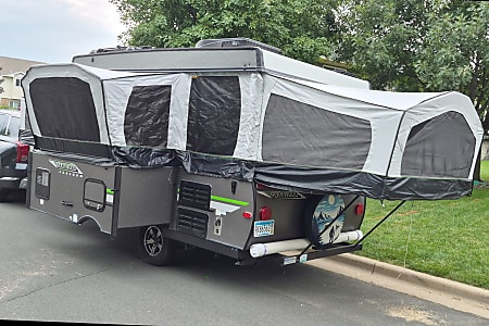 Folding trailer