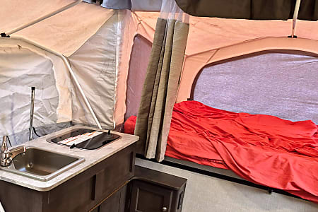 Folding trailer