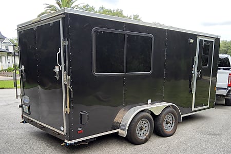 Toy hauler