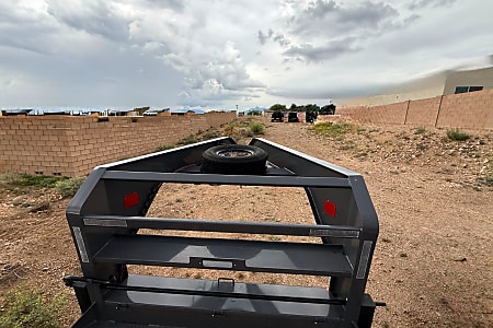 Folding trailer