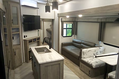 Fifth-wheel