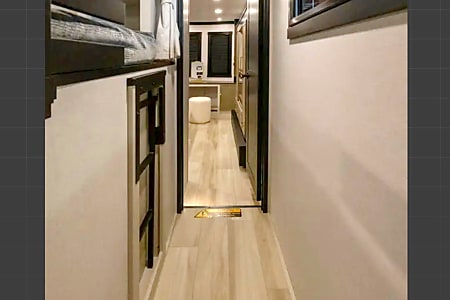 Fifth-wheel