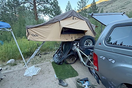 Folding trailer