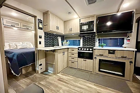 Travel trailer