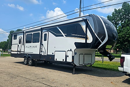 Fifth-wheel