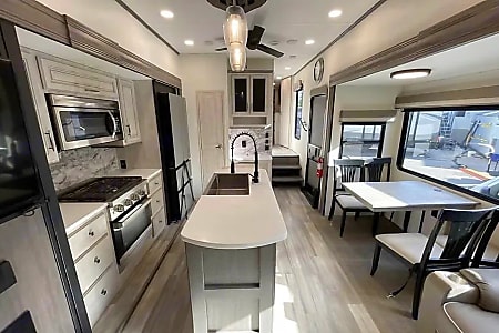 Fifth-wheel