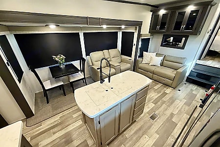Fifth-wheel