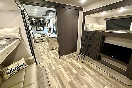 Fifth-wheel
