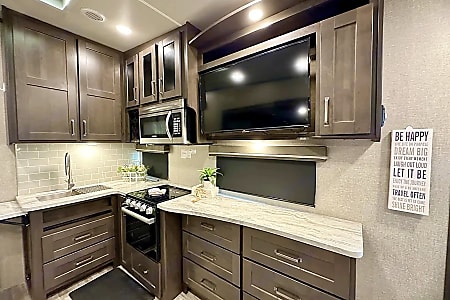 Fifth-wheel