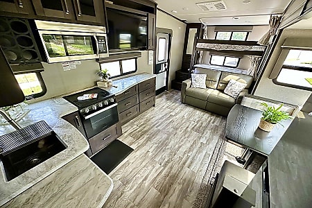 Fifth-wheel