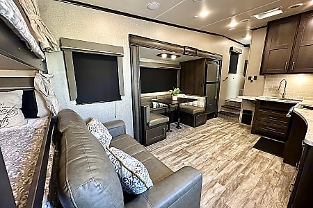 Fifth-wheel