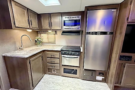 Travel trailer