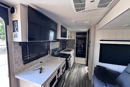 Travel trailer