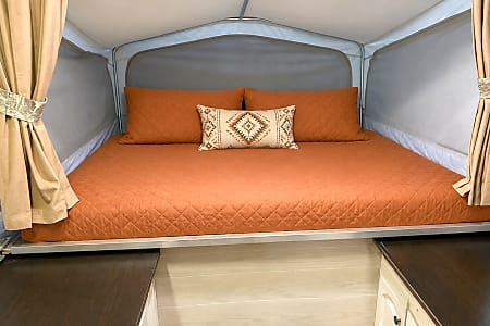 Folding trailer
