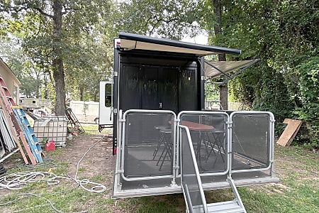 Toy hauler