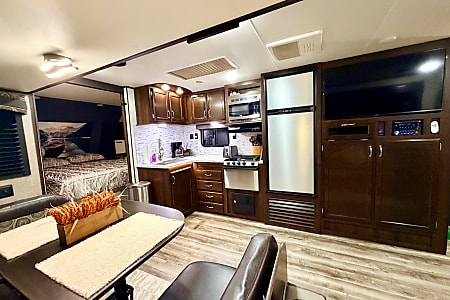 Travel trailer