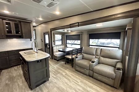 Fifth-wheel