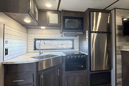 Travel trailer