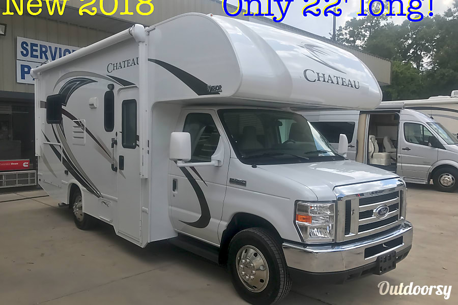 2018 Thor Motor Coach Chateau Motor Home Class C Rental In