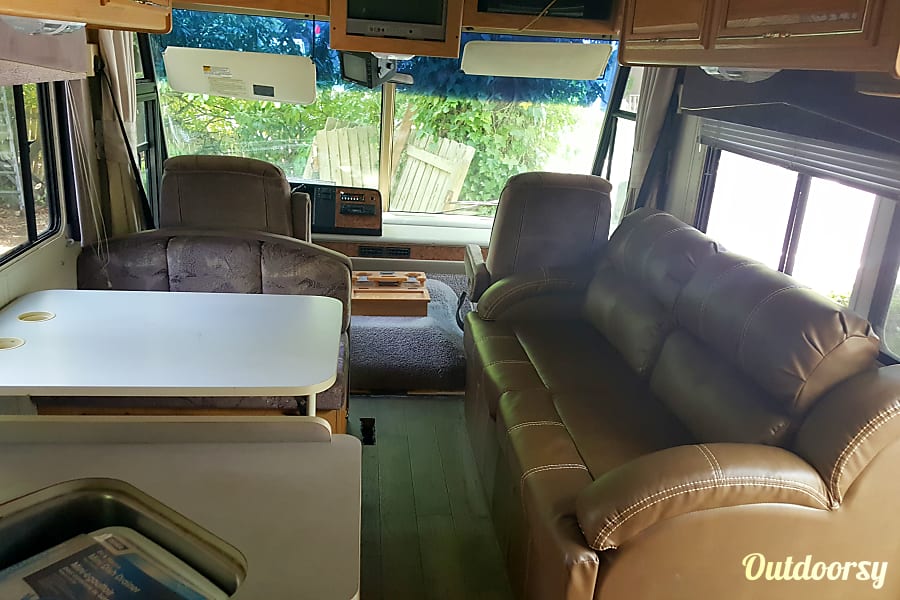 1994 winnebago brave interior