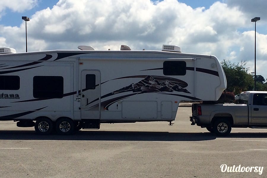 2008 Keystone Montana Fifth Wheel Rental In Bluefield Wv