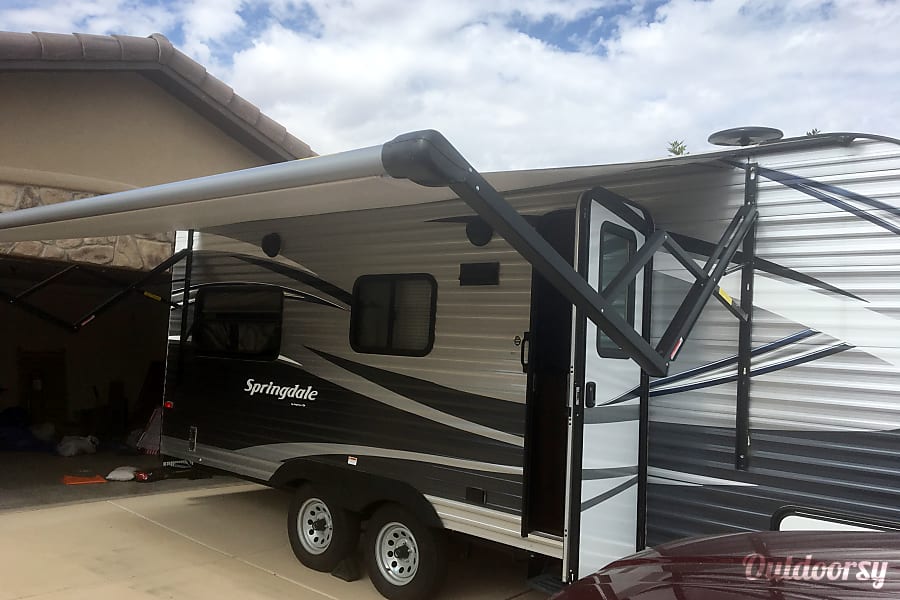 Exterior 2017 Keystone Springdale in El Paso, TX