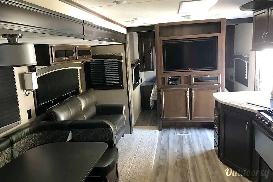 Usa Auto Insurance >> 2018 Jayco JAY FLIGHT 32BHDS Trailer Rental in Lake Buena Vista, FL | Outdoorsy Usa Auto Insurance >> 2018 Jayco JAY FLIGHT 32BHDS Trailer Rental in Lake Buena Vista, FL | Outdoorsy