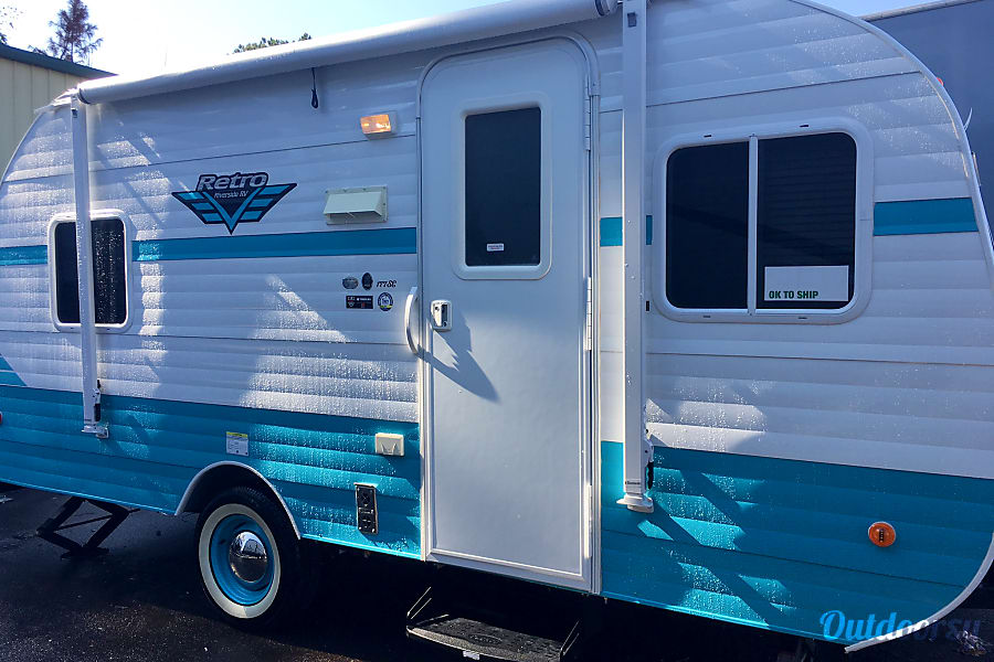 2017 Riverside Rv Retro Trailer Rental in Nashville, TN Outdoorsy