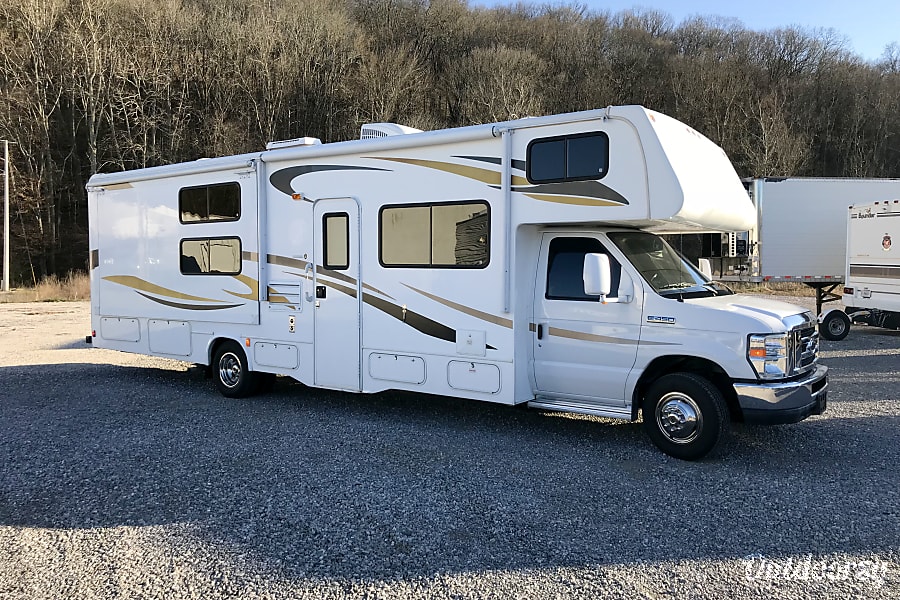 2012 Forest River Sunseeker Motor Home Motorhome Rental in Knoxville