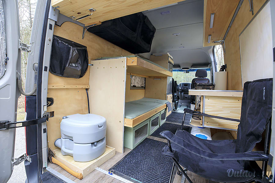 2015 Mercedes Benz Sprinter Van Wilder