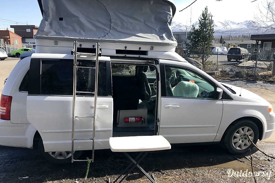 2010 Chrysler Town Country Jucy Conversion Motor Home