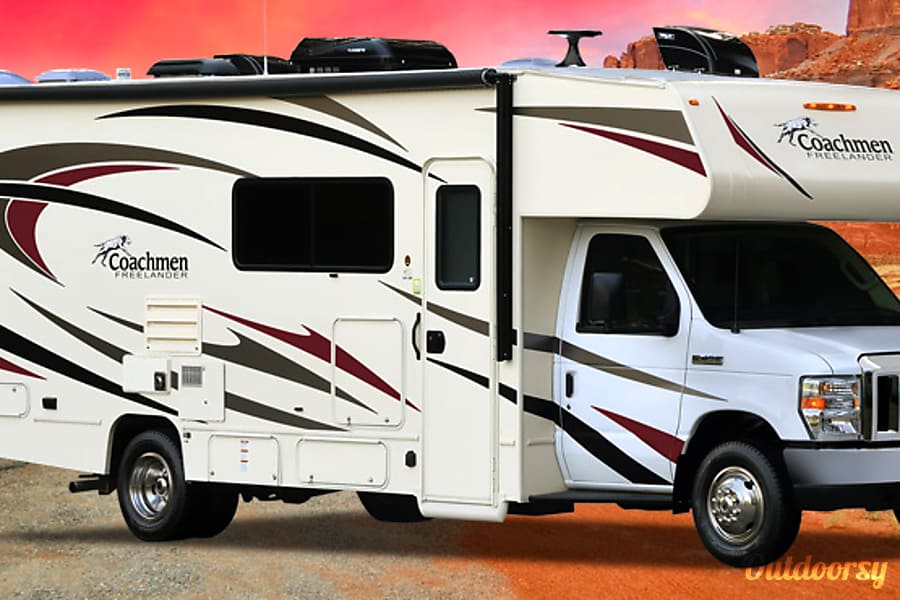 2017 Coachmen Freelander Motor Home Class C Rental in Holmen, WI