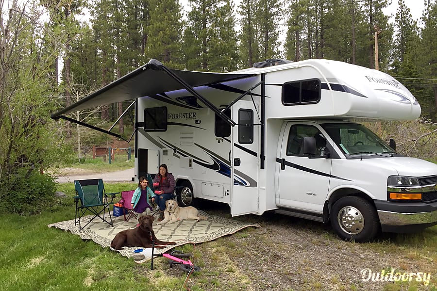 2018 Forest River Forester Motor Home Class C Al In Truckee Ca 2 Queen Beds Conv Dinette 2018