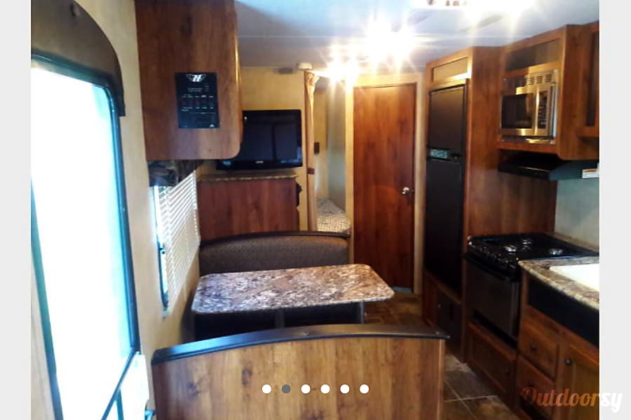 2014 Keystone Hideout Trailer Rental In Grandview Mo