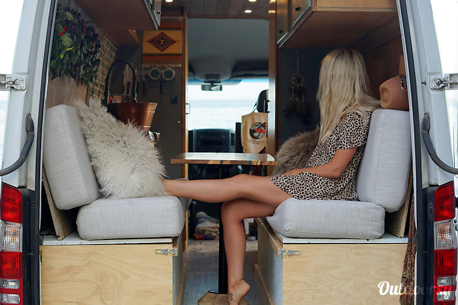 Storage Units in San Antonio near Crown Meadows Storage