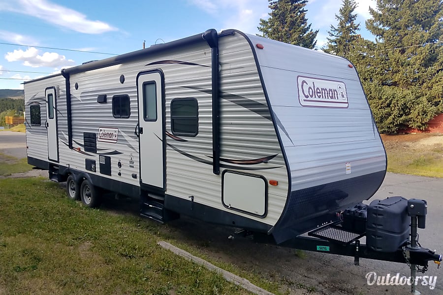 2016 Coleman 300TQ Motor Home Toy Hauler Rental in Leadville, CO