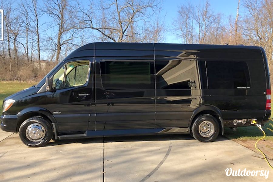 Midwest Automotive Designs >> 2018 Midwest Automotive Designs Mercedes Super Sprinter Midwest Automotive Designs >> 2018 Midwest Automotive Designs Mercedes Super Sprinter