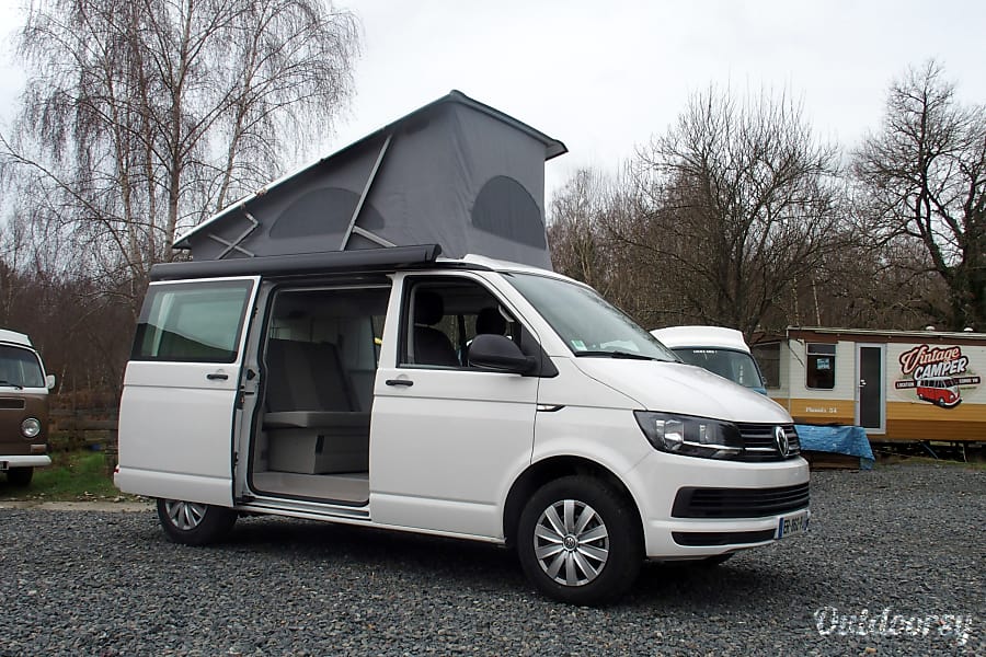 2018 Volkswagen Other Motor Home Camper Van Rental In Saint Jean D