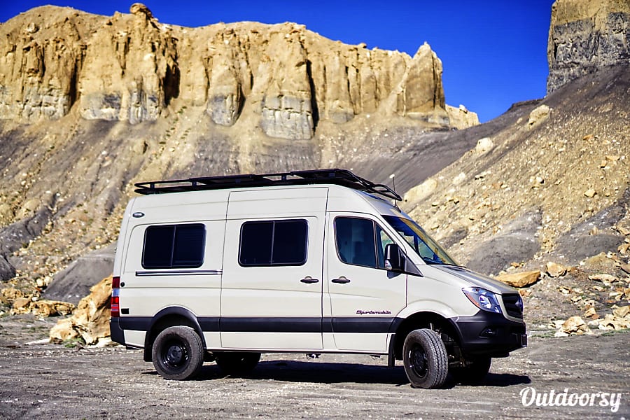 2018 Mercedes Benz Sprinter Motor Home Class B Rental In