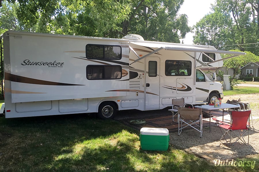 2015 Forest River Sunseeker RV